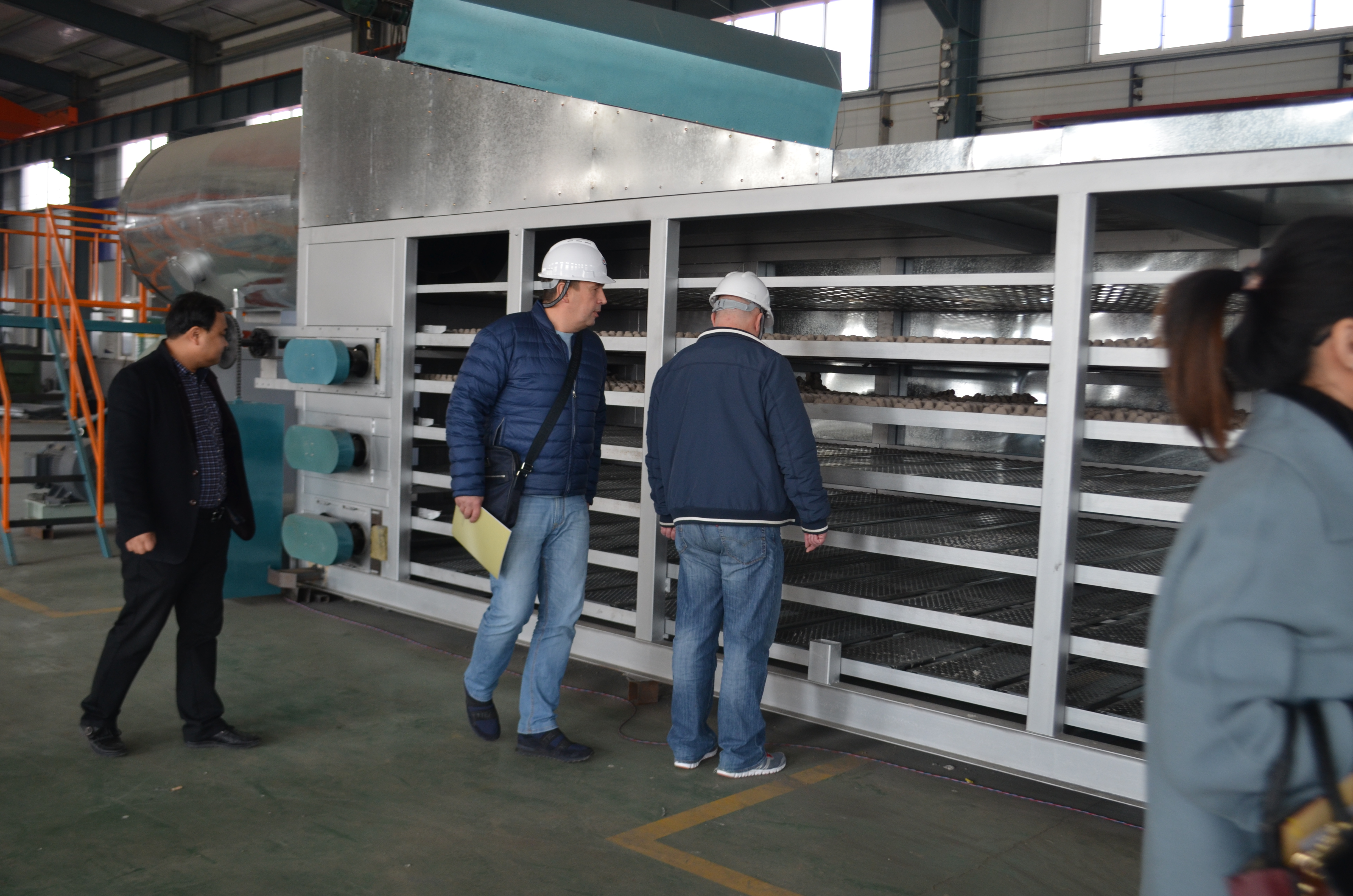 蛋托機(jī)、蛋托生產(chǎn)線、雞蛋托盤機(jī)，請(qǐng)致電宏潤包裝